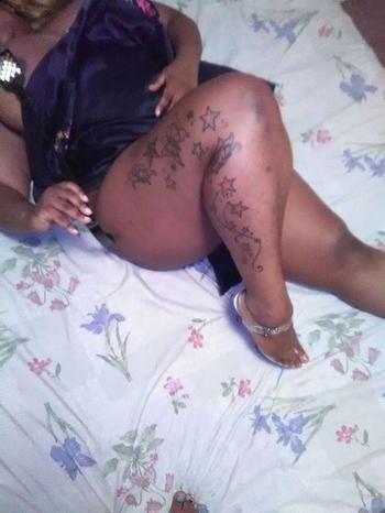 , 22  female escort, Memphis