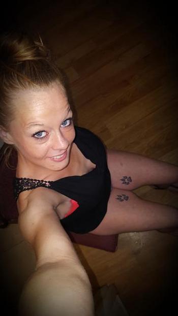 , 24  female escort, Memphis