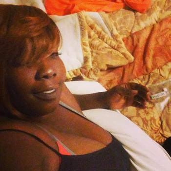 , 25  female escort, Memphis