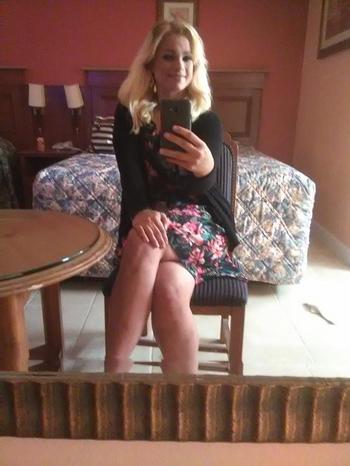 , 27  female escort, Memphis