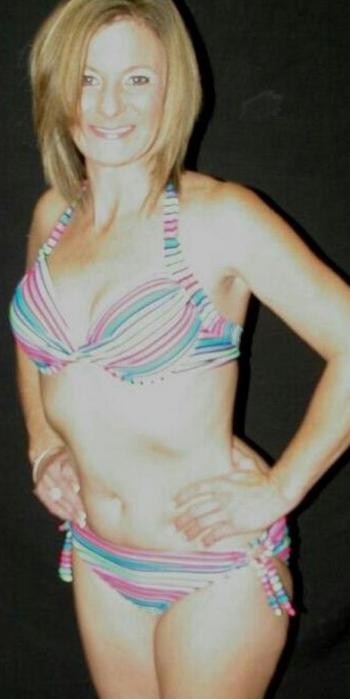 , 39  female escort, Memphis