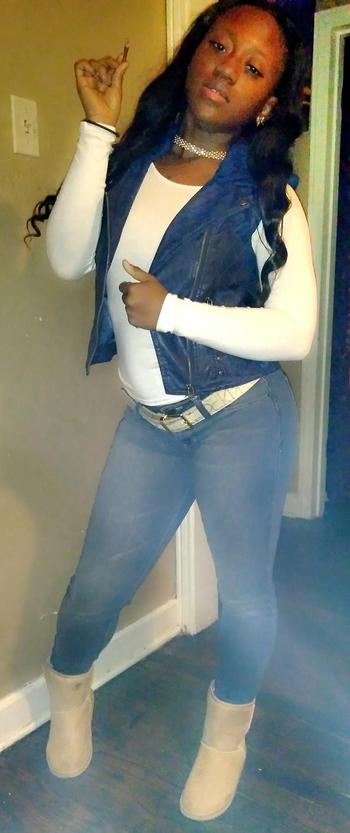 , 21  female escort, Memphis