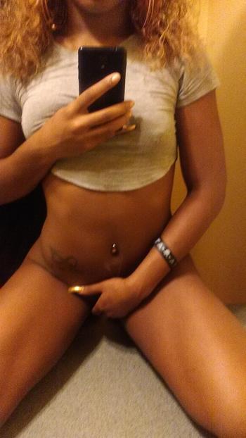 , 22  female escort, Memphis