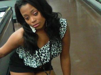 , 23  female escort, Memphis