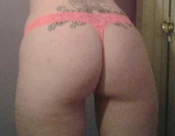 , 32  female escort, Memphis
