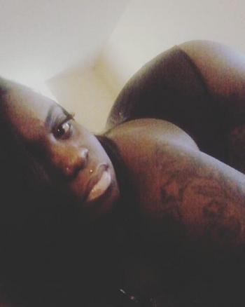 , 22  female escort, Memphis