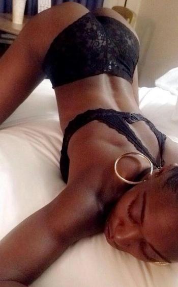 , 23  female escort, Memphis