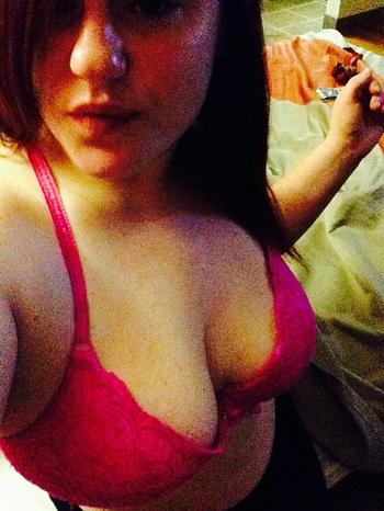 , 21  female escort, Memphis