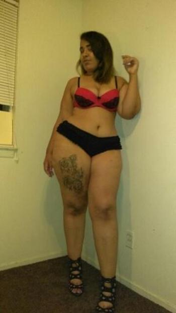 , 21  female escort, Memphis