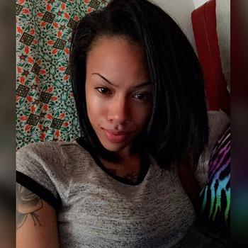 , 23  female escort, Memphis