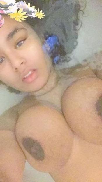 Vannah, 21  female escort, Memphis