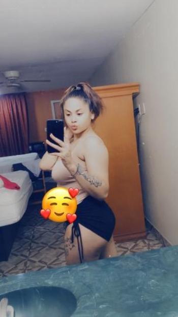 Victoria, 22  female escort, Memphis
