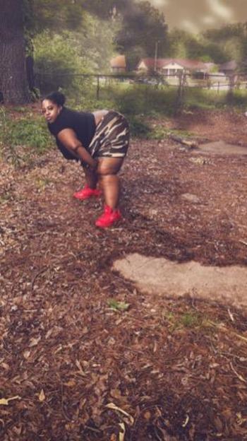 Bubblez, 26  female escort, Memphis