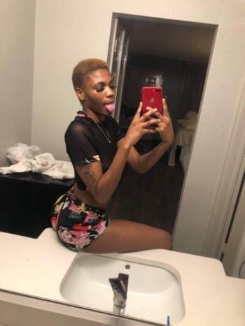 Monique, 21  female escort, Memphis
