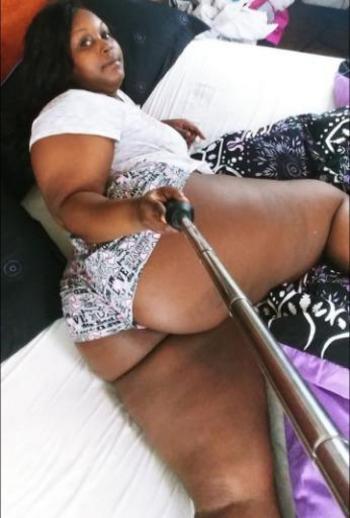 Tee-Tee, 25  female escort, Memphis