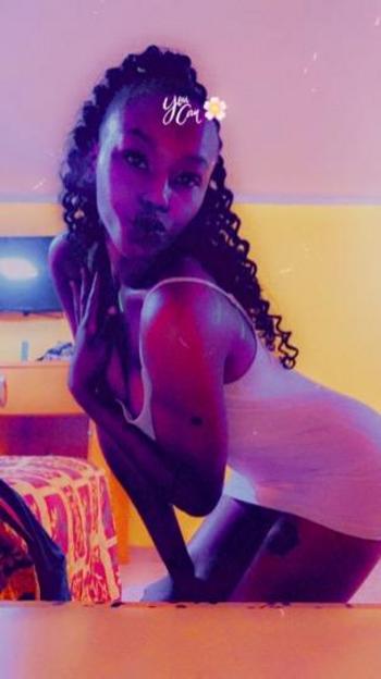 T, 21  female escort, Memphis