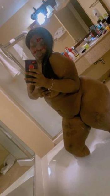 NYA, 25  female escort, Memphis