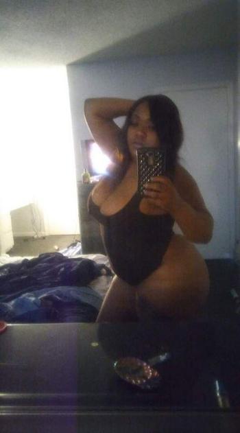 Juicythedickeater, 25 African American female escort, Memphis