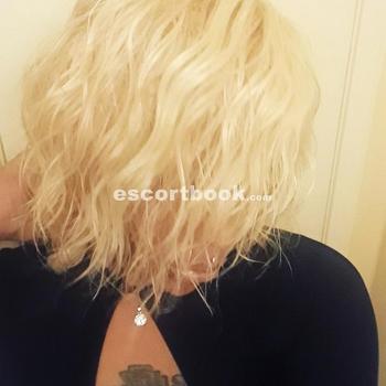 Toni, 37 African American female escort, Memphis