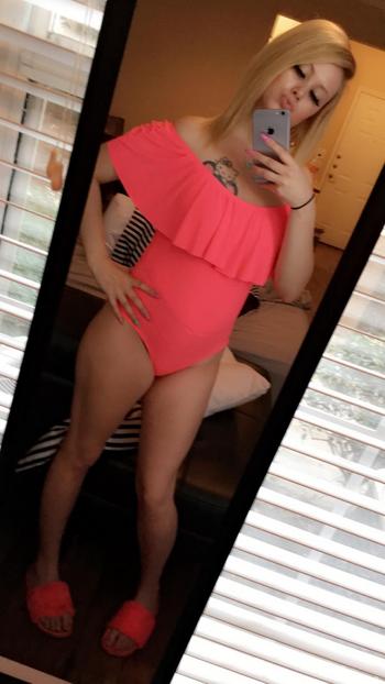 Diamond_baby, 22 Caucasian female escort, Memphis