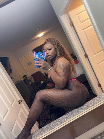 Lyric , 25  female escort, Memphis