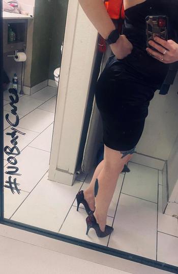 J, 30  female escort, Memphis