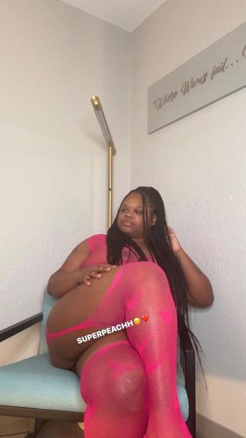 SUPERPEACHH, 22  female escort, Memphis