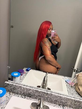 Honey  , 26  female escort, Memphis