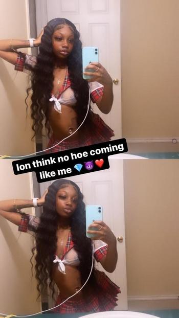 Aquafina, 24  female escort, Memphis