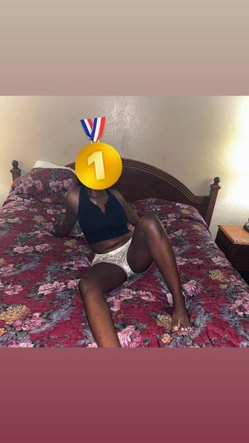 Keke, 20  female escort, Memphis
