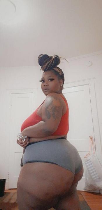 Karma, 21  female escort, Memphis
