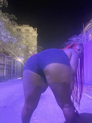 Sundae, 25  female escort, Memphis