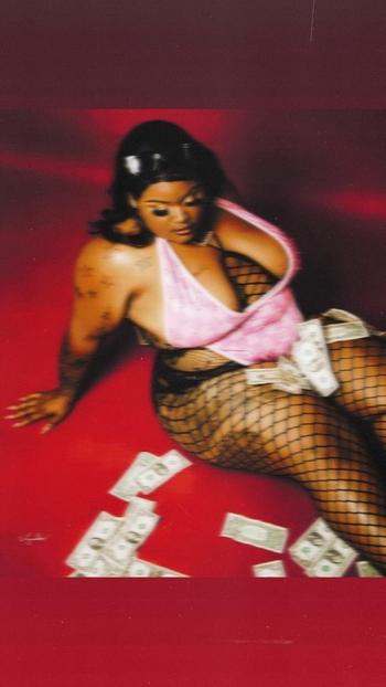 Kiko, 25  female escort, Memphis