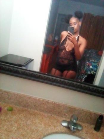 Promiise, 25  female escort, Memphis