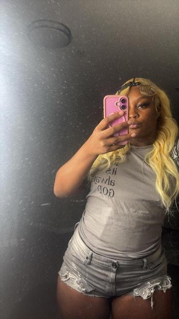 Tee, 20  female escort, Memphis