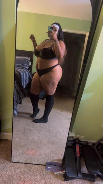 Jucieey , 26  female escort, Memphis